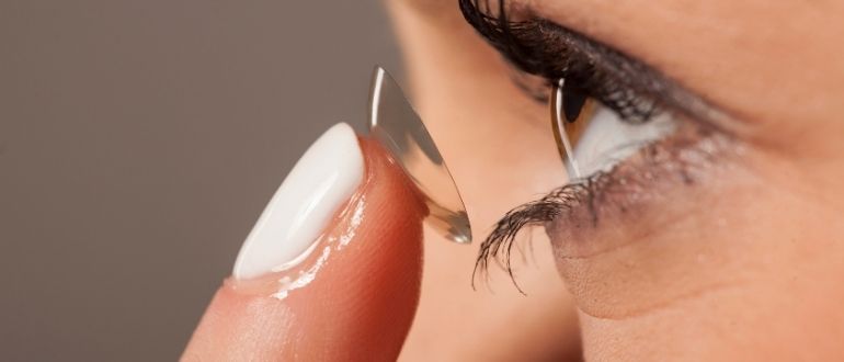 Очки или контактные линзы – что лучше выбрать