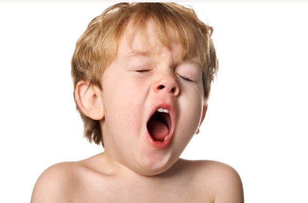 Почему человек зевает и почему зевота заразительна?